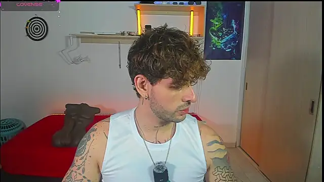 Ares_blue Webcam show