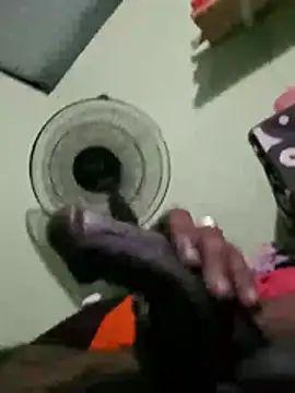chandrasirik's Webcam Show