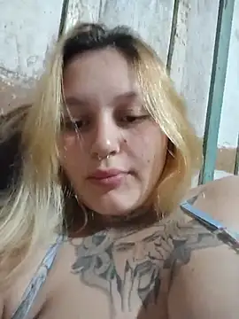 Aninhababyy – webcam-show