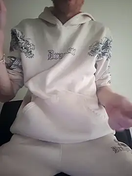 Doudoulecoquin 网络视讯表演