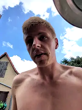 Webkamerová show W3rtzuio