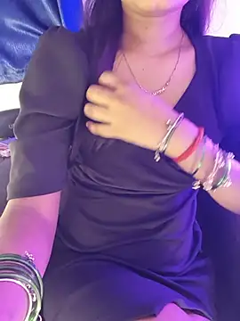 Chatroom XXX en direct de yhona_darling