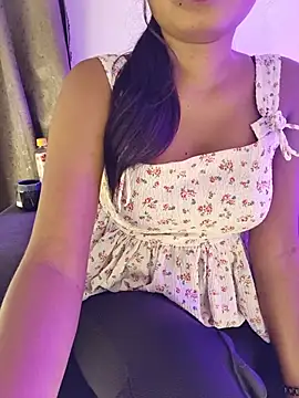 دردشة yhona_darling الجنسية المباشرة