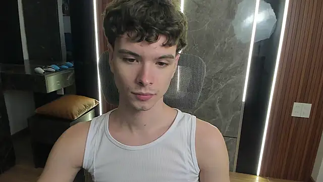 calvin_love_you Show Webcam