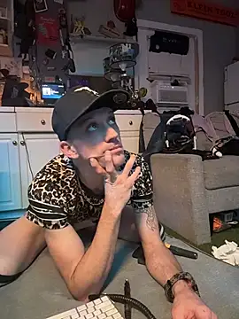 Twist_N_Tease's Webcam Show
