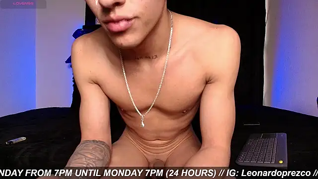James1Leee Webcamshow