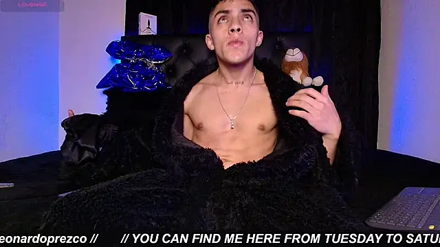 Chatroom XXX en direct de James1Leee