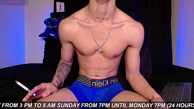 James1Leee Webcam Show