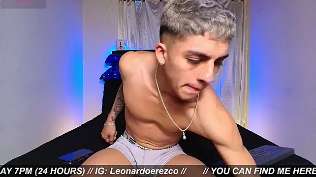 James1Leeeのウェブカメラショー