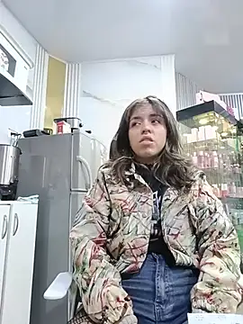 ivannabellini's Live XXX Chat