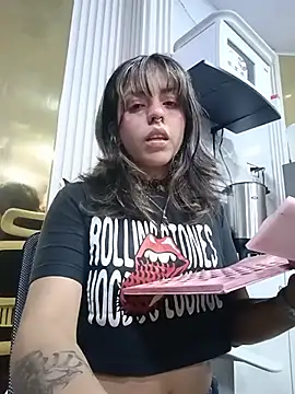 ivannabellini 라이브 XXX 채팅