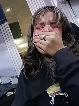 צ'אט XXX בשידור חי של ivannabellini