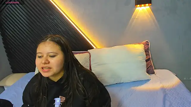 Laia_and_Aloby Show Webcam