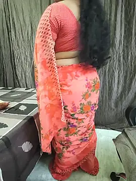 bhuvana_555's Live XXX Chat