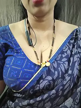 bhuvana_555 Adlı Modelin Canlı XXX Sohbeti