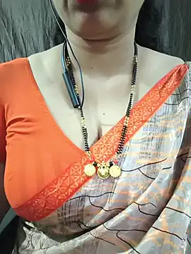 Czat XXX na żywo – bhuvana_555