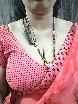 bhuvana_555's Live XXX Chat