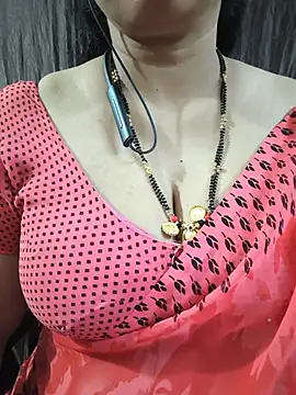 bhuvana_555 即時 XXX 聊天