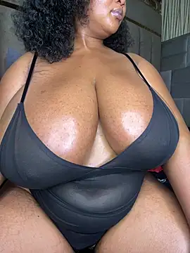 Show modela MayaPassion na web-kameri