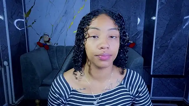 Violeth_b's Webcam Show
