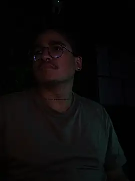 Show modela __JaviJavi na web-kameri