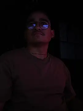 Show modela __JaviJavi na web-kameri