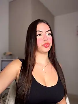 Mary_ivett Adlı Modelin Canlı XXX Sohbeti