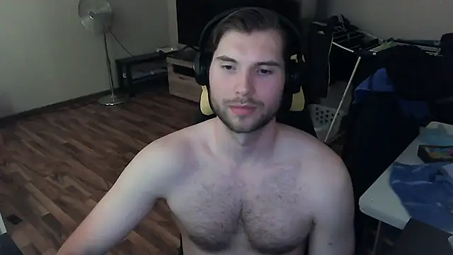 Ironman220 Show in webcam