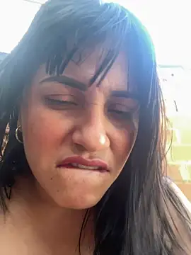 Sweettemptation26's Live XXX Chat