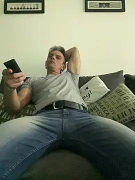 victorxxx2401 Show in webcam