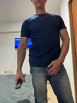 victorxxx2401: διαδικτυακό σόου στην κάμερα