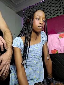 Pokazy przed kamerką – 02Boitybaby