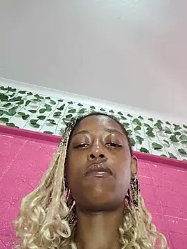 Chat +18 de 02Boitybaby ao vivo