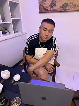 Xinl53800-Stripchat Show Webcam