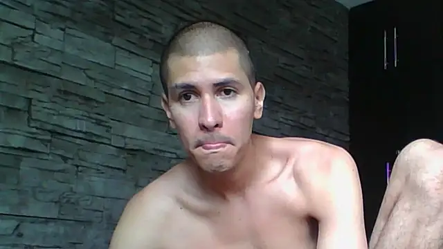 Sexylatin64's Live XXX Chat