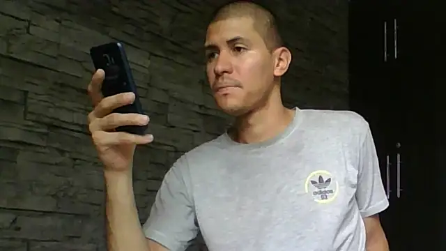 Sembang XXX Secara Langsung Sexylatin64