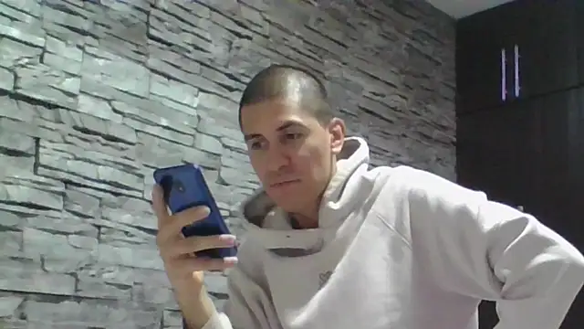 Chat XXX ao vivo de Sexylatin64