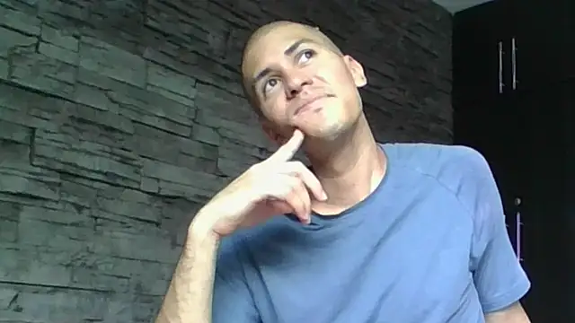 Sexylatin64n Webbikameraesitys