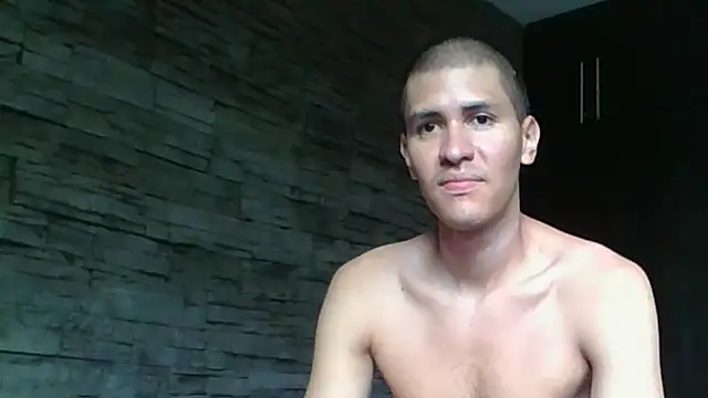 Chat XXX en directo de Sexylatin64