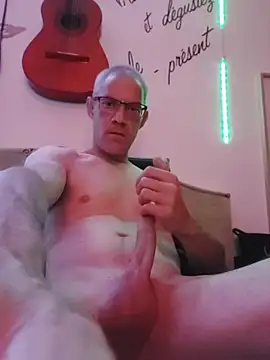 cjrrvjmooorewSghEtyGjky Шоу с уебкамера