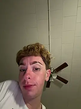 twentywithafelonyy's Webcam Show
