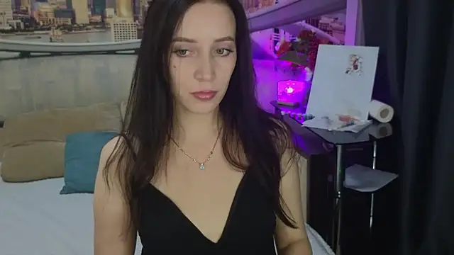 צ'אט XXX בשידור חי של MonicaSweetx
