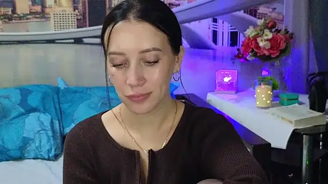צ'אט XXX בשידור חי של MonicaSweetx
