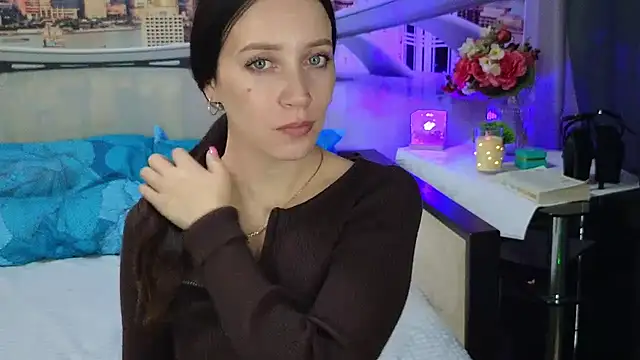 MonicaSweetx – Kamerová šou