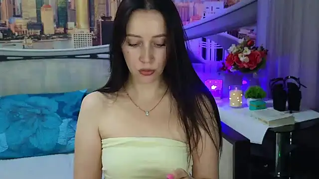 MonicaSweetx: онлайн-секс-чат
