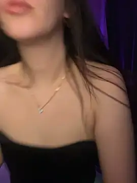 แชท XXX สดของ MonicaSweetx