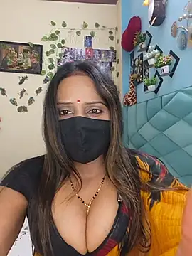Show modela hoty_girlea na web-kameri