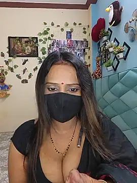 הופעת וובקאם של hoty_girlea