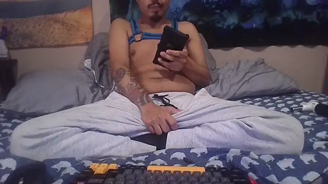 Slutpupdmv's Webcam Show