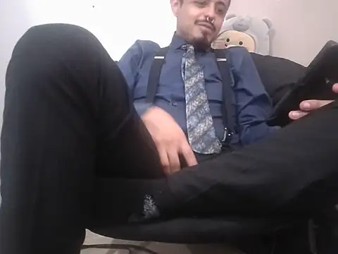 Slutpupdmv's Webcam Show